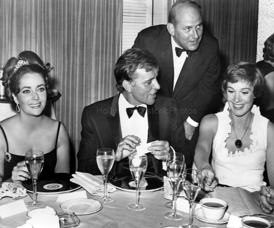 Elizabeth Taylor 1970 WM.jpg